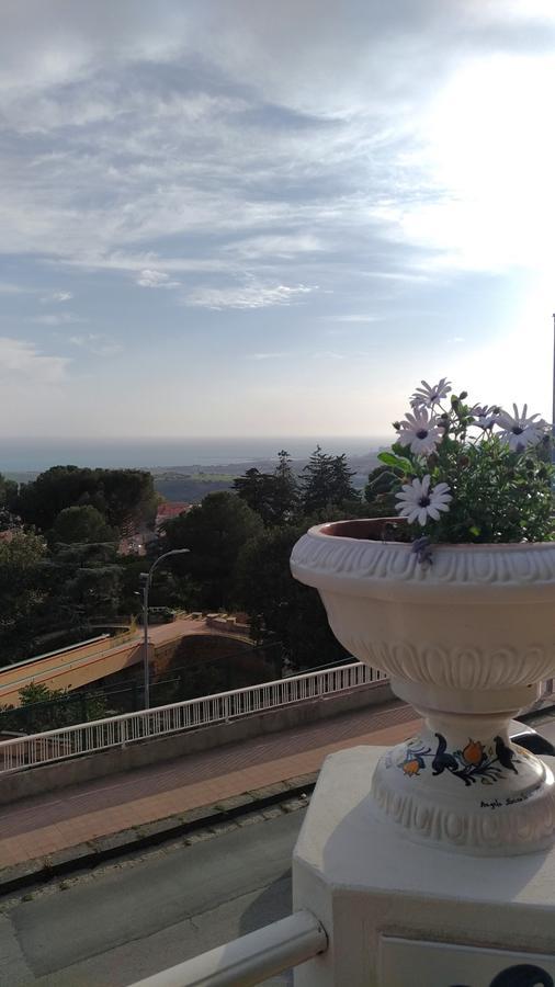 Bed And Breakfast La Mansarda Agrigento Ngoại thất bức ảnh